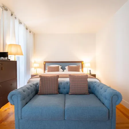 Once Upon Готель